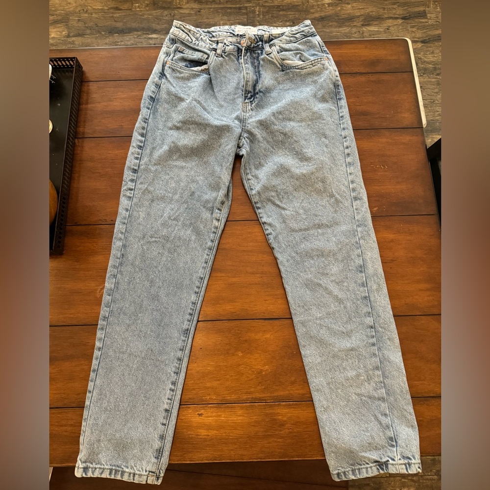 Women’s Cotton On blue mom jeans
